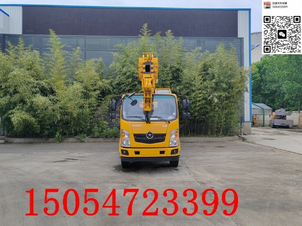 10噸汽車吊，搭配12噸卷?yè)P(yáng)機(jī)，150馬力發(fā)動(dòng)機(jī)，軸距僅2.9米，小巧靈活，動(dòng)力十足！